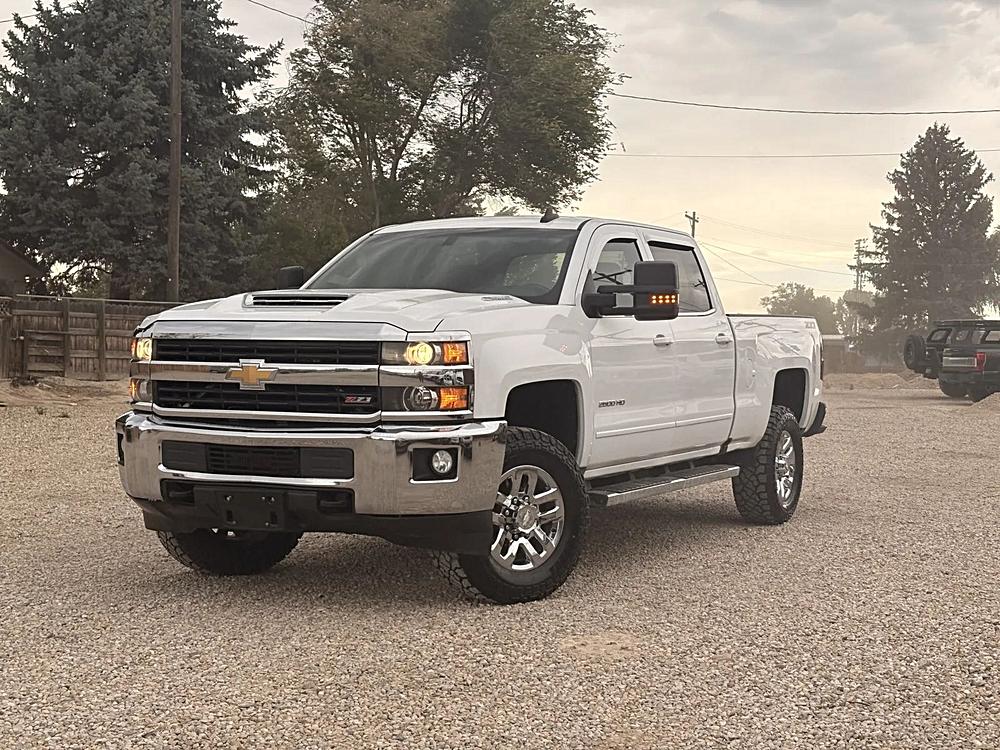 chevrolet silverado 2500hd 2017 1GC1KVEY1HF142568 image chevrolet silverado 2500hd 2017 1GC1KVEY1HF142568 image